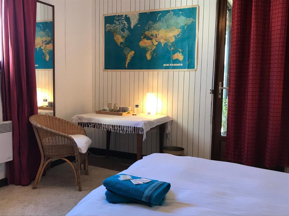 Chambre, Terrasse Et Piscine De L'Impasse Du Pressoir Le Crès Buitenkant foto